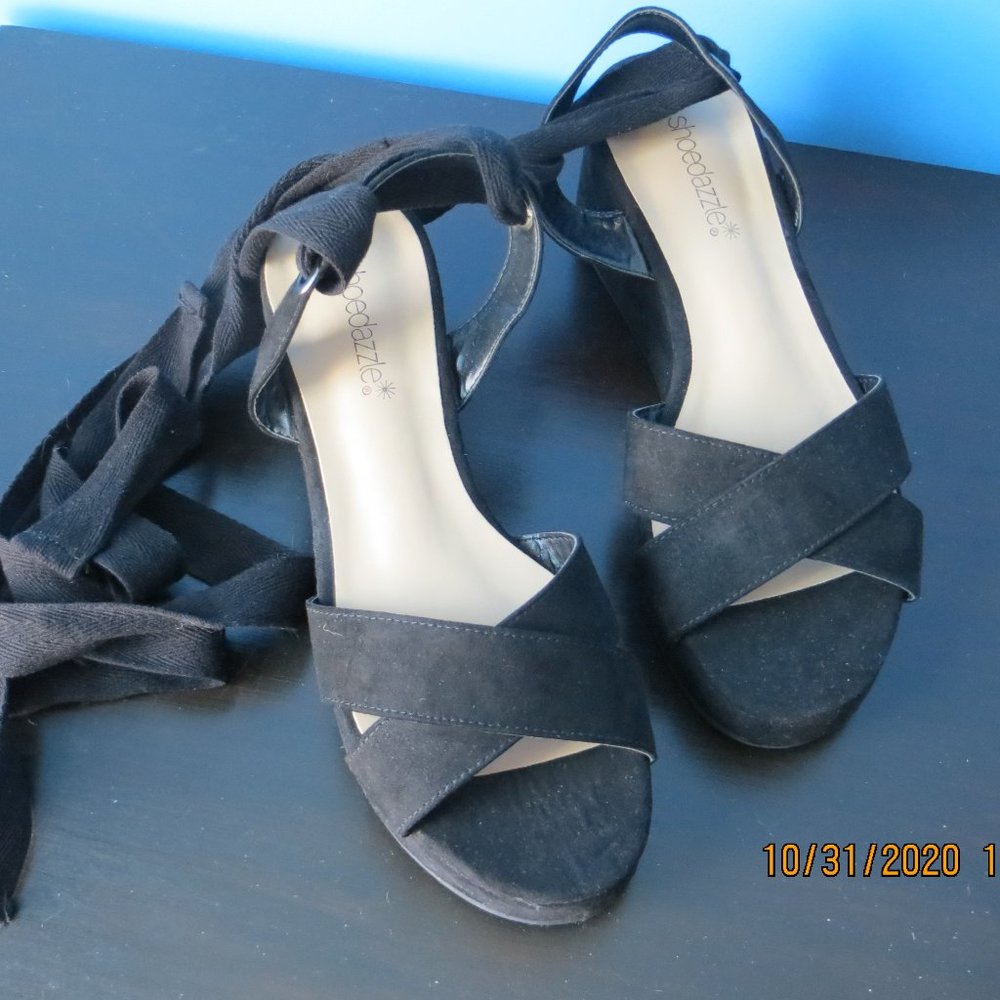 Women's Shoe Dazzle lace up wedge